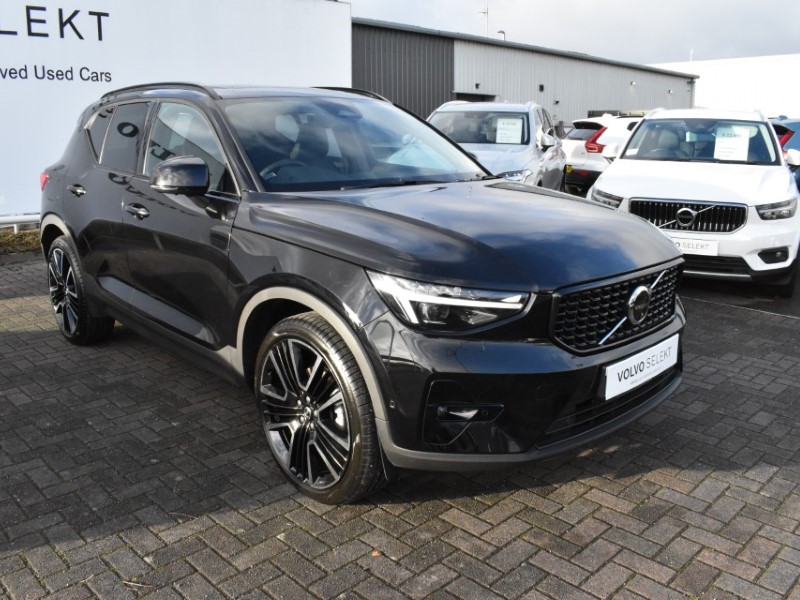 2024 (74) VOLVO XC40 2.0 B3P Ultra Dark 5dr Auto