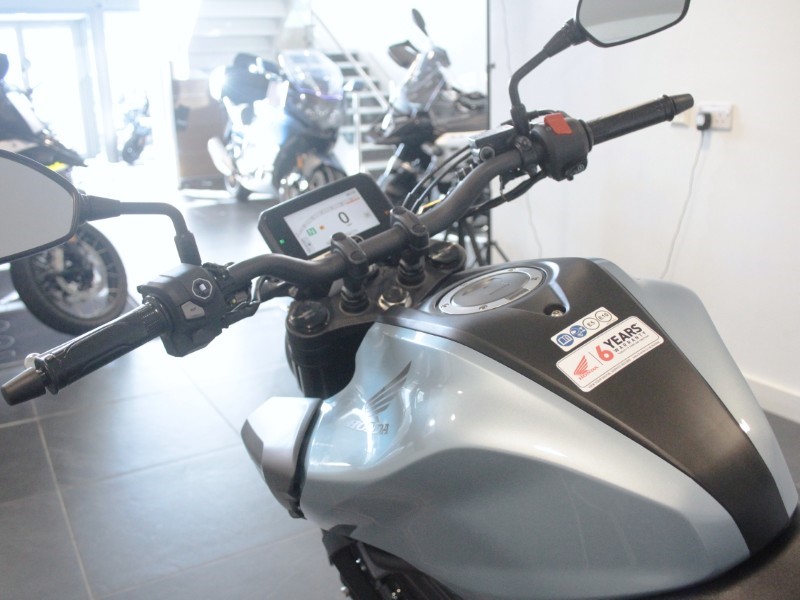  Honda CB125R 5925001