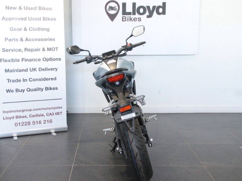  Honda CB125R 5924988