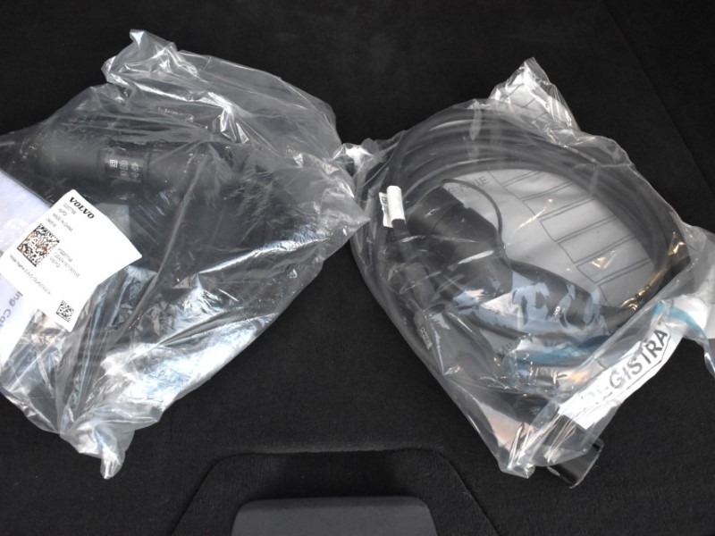 2024 (74) VOLVO V90 2.0 T8 [455] PHEV Ultra Dark 5dr AWD Auto 4895739