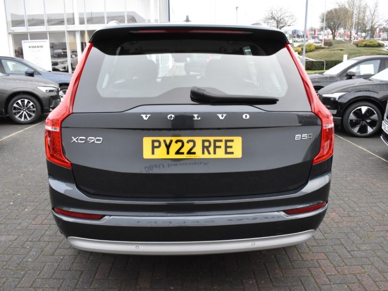 2022 (22) VOLVO XC90 2.0 B5D [235] Momentum 5dr AWD Geartronic 4887312