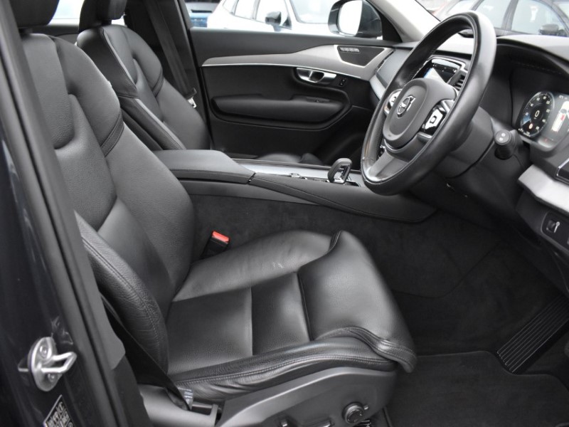 2022 (22) VOLVO XC90 2.0 B5D [235] Momentum 5dr AWD Geartronic 4887335