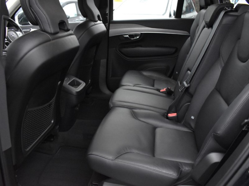 2022 (22) VOLVO XC90 2.0 B5D [235] Momentum 5dr AWD Geartronic 4887346