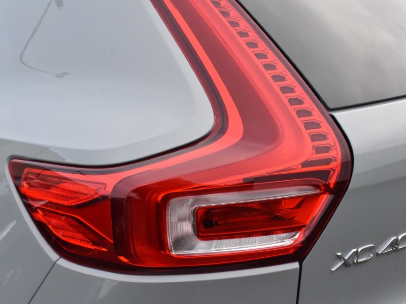 2025 (25) VOLVO XC40 2.0 B4P Plus Dark 5dr Auto 4971423