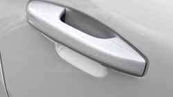 2025 (25) VOLVO XC40 2.0 B4P Plus Dark 5dr Auto 4971429