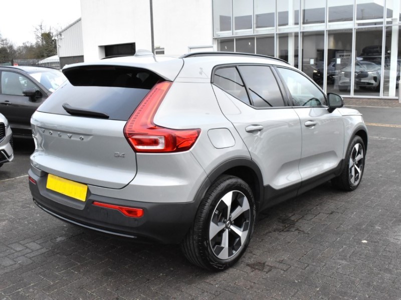 2025 (25) VOLVO XC40 2.0 B4P Plus Dark 5dr Auto 4971317