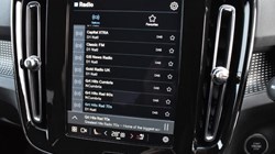 2025 (25) VOLVO XC40 2.0 B4P Plus Dark 5dr Auto 4971323