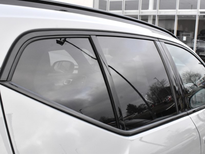 2025 (25) VOLVO XC40 2.0 B4P Plus Dark 5dr Auto 4971427