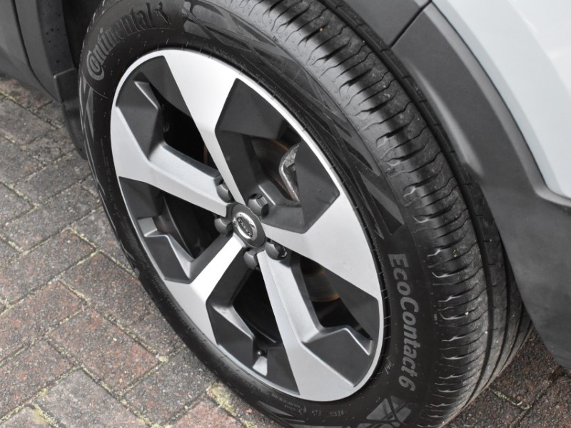 2025 (25) VOLVO XC40 2.0 B4P Plus Dark 5dr Auto 4971422