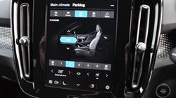 2025 (25) VOLVO XC40 2.0 B4P Plus Dark 5dr Auto 4971325