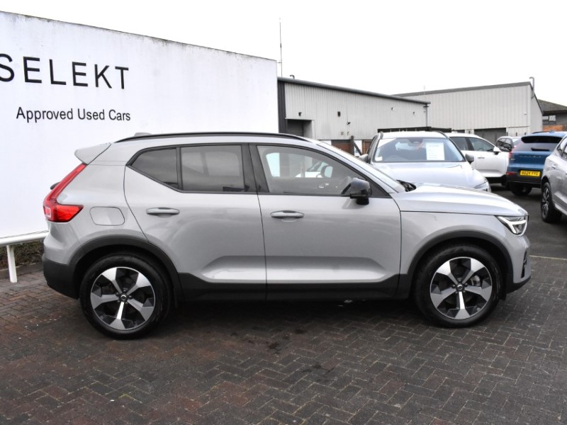 2025 (25) VOLVO XC40 2.0 B4P Plus Dark 5dr Auto 4971318