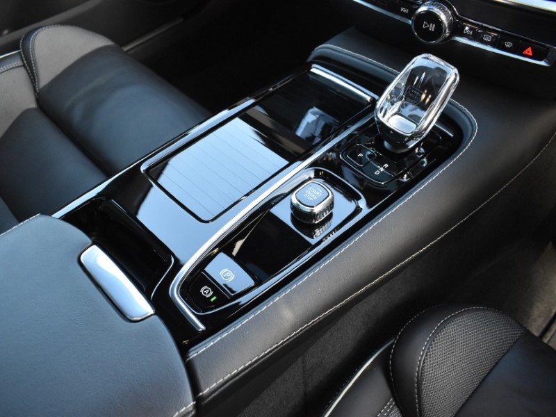 2023 (23) VOLVO V60 2.0 T6 [350] RC PHEV Ultimate Dark 5dr AWD Auto 4941257