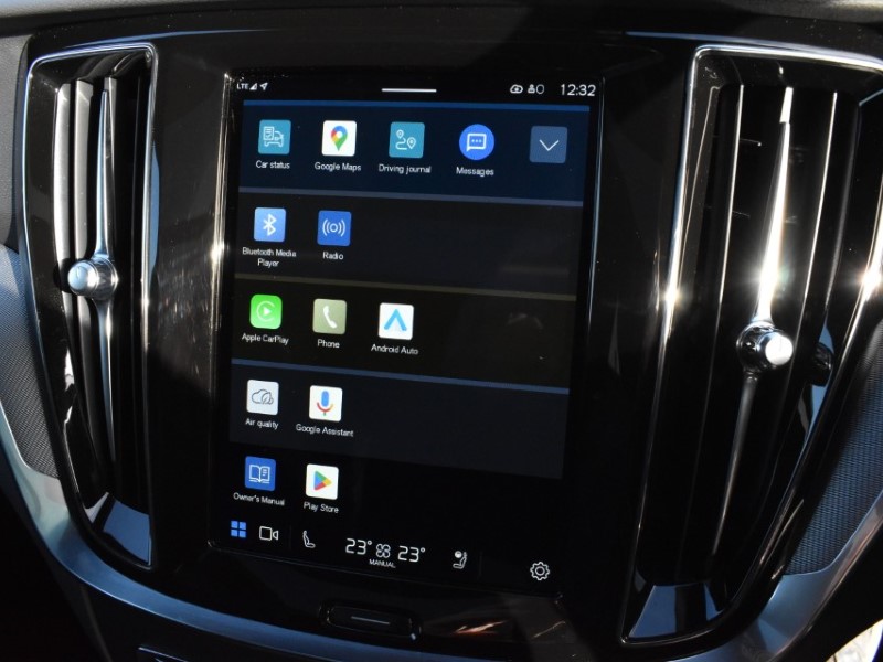 2023 (23) VOLVO V60 2.0 T6 [350] RC PHEV Ultimate Dark 5dr AWD Auto 4941246