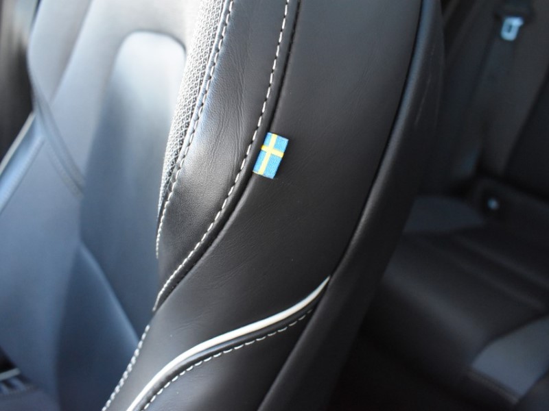 2023 (23) VOLVO V60 2.0 T6 [350] RC PHEV Ultimate Dark 5dr AWD Auto 4941273