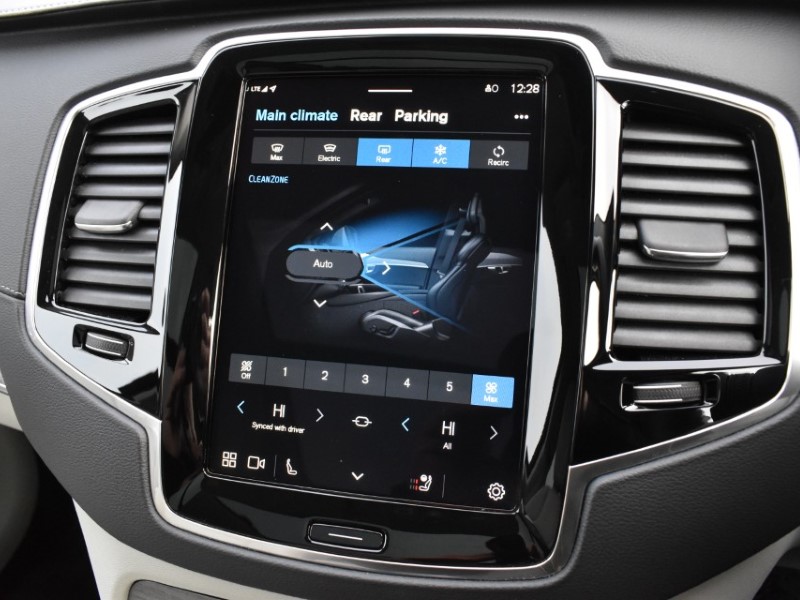 2022 (72) VOLVO XC90 2.0 B5D [235] Plus Dark 5dr AWD Geartronic 4945147