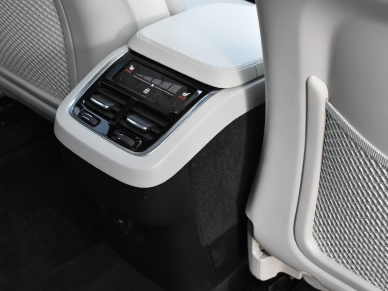 2022 (72) VOLVO XC90 2.0 B5D [235] Plus Dark 5dr AWD Geartronic 4945193