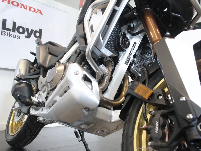  Honda Africa Twin CRF1100 with Adventure Pack 5934077