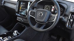 2019 (69) VOLVO XC40 2.0 T4 Inscription 5dr AWD Geartronic 4997812