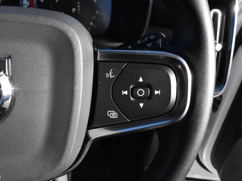 2019 (69) VOLVO XC40 2.0 T4 Inscription 5dr AWD Geartronic 4997802