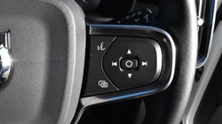 2019 (69) VOLVO XC40 2.0 T4 Inscription 5dr AWD Geartronic 4997802