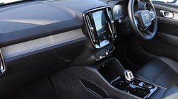 2019 (69) VOLVO XC40 2.0 T4 Inscription 5dr AWD Geartronic 4997815