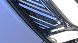 2019 (69) VOLVO XC40 2.0 T4 Inscription 5dr AWD Geartronic 4997824