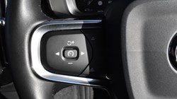 2019 (69) VOLVO XC40 2.0 T4 Inscription 5dr AWD Geartronic 4997801