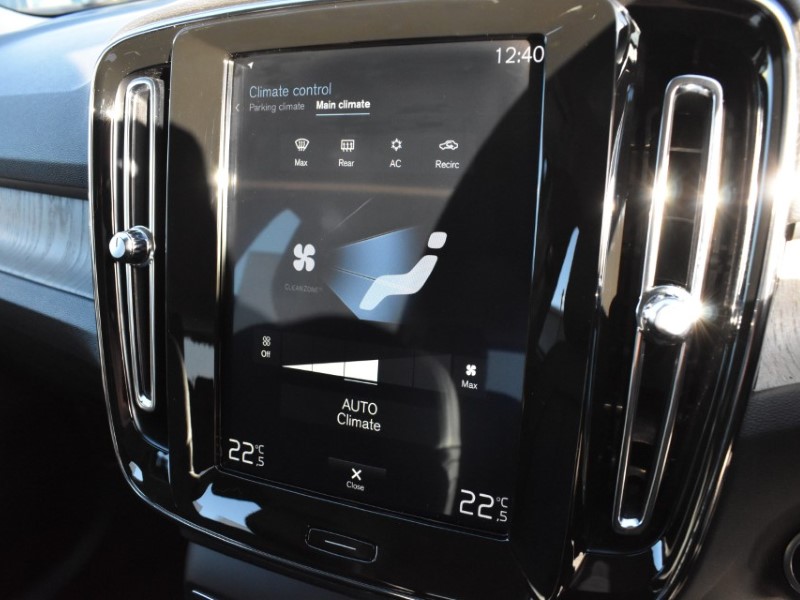 2019 (69) VOLVO XC40 2.0 T4 Inscription 5dr AWD Geartronic 4997797