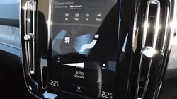 2019 (69) VOLVO XC40 2.0 T4 Inscription 5dr AWD Geartronic 4997797