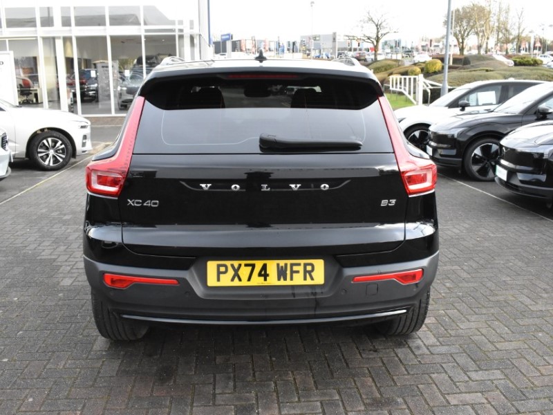 2024 (74) VOLVO XC40 2.0 B3P Plus Dark 5dr Auto 4969458