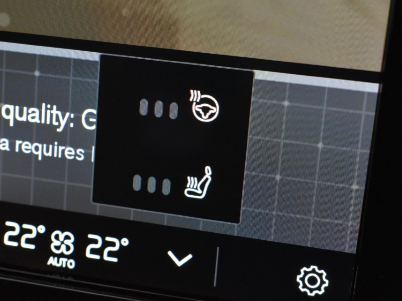 2024 (74) VOLVO XC40 2.0 B3P Plus Dark 5dr Auto 4969475