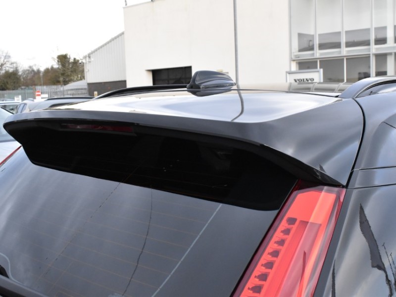 2024 (74) VOLVO XC40 2.0 B3P Plus Dark 5dr Auto 4969506