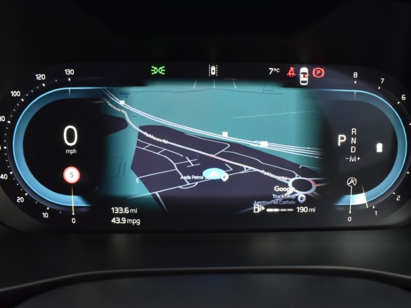 2024 (74) VOLVO XC40 2.0 B3P Plus Dark 5dr Auto 4969466