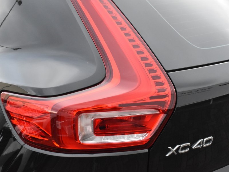 2024 (74) VOLVO XC40 2.0 B3P Plus Dark 5dr Auto 4969504