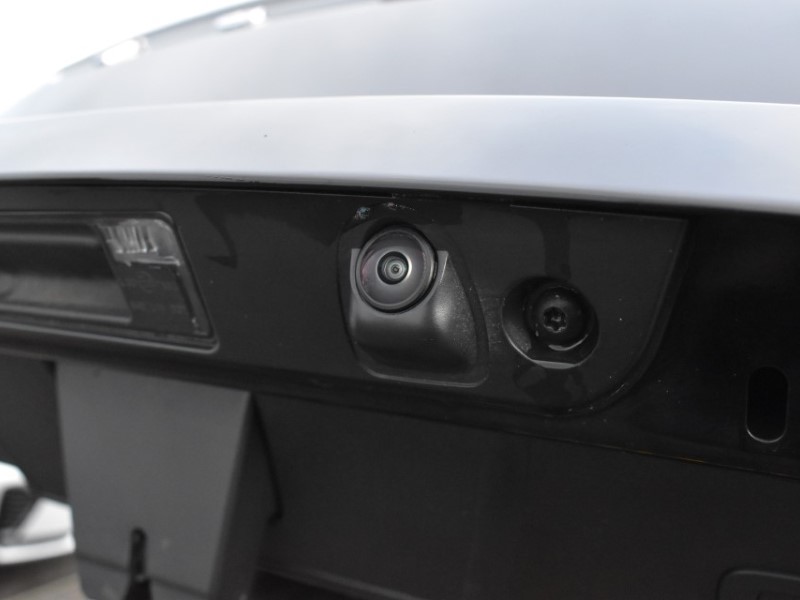 2024 (74) VOLVO XC40 2.0 B3P Plus Dark 5dr Auto 4969499