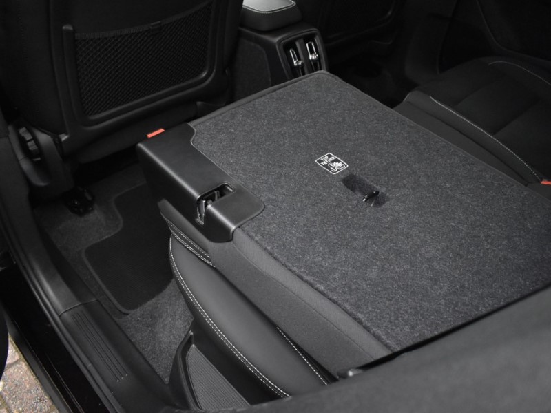 2024 (74) VOLVO XC40 2.0 B3P Plus Dark 5dr Auto 4969494