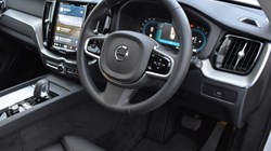 2025 (74) VOLVO XC60 2.0 B5P Plus Dark 5dr AWD Geartronic 4985975