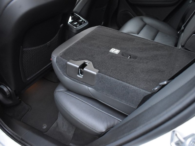 2025 (74) VOLVO XC60 2.0 B5P Plus Dark 5dr AWD Geartronic 4985992