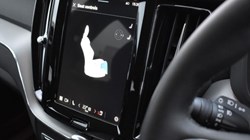 2025 (74) VOLVO XC60 2.0 B5P Plus Dark 5dr AWD Geartronic 4985979