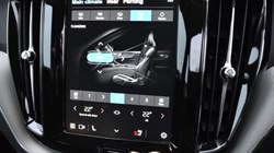 2025 (74) VOLVO XC60 2.0 B5P Plus Dark 5dr AWD Geartronic 4985965