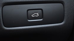 2025 (74) VOLVO XC60 2.0 B5P Plus Dark 5dr AWD Geartronic 4985968