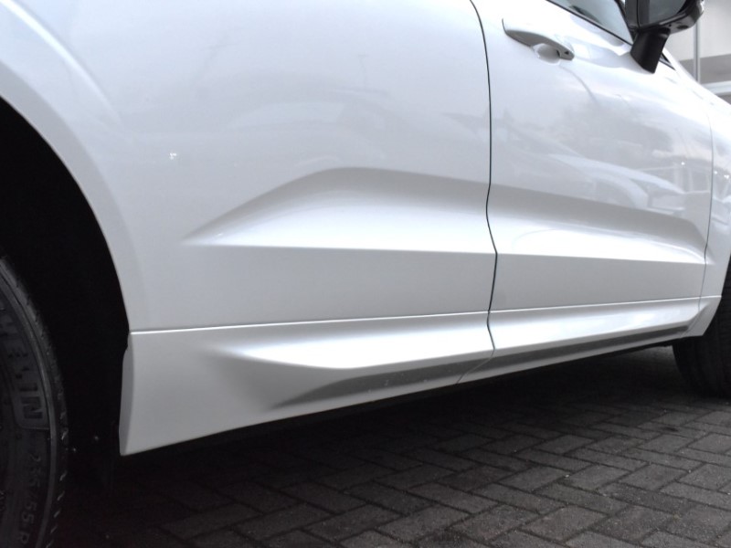 2025 (74) VOLVO XC60 2.0 B5P Plus Dark 5dr AWD Geartronic 4986006