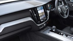 2025 (74) VOLVO XC60 2.0 B5P Plus Dark 5dr AWD Geartronic 4985987