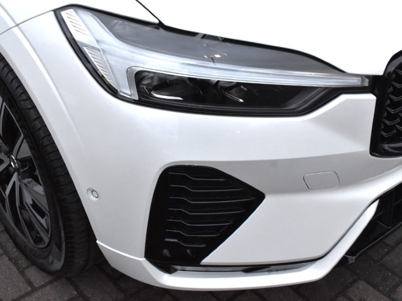 2025 (74) VOLVO XC60 2.0 B5P Plus Dark 5dr AWD Geartronic 4986008