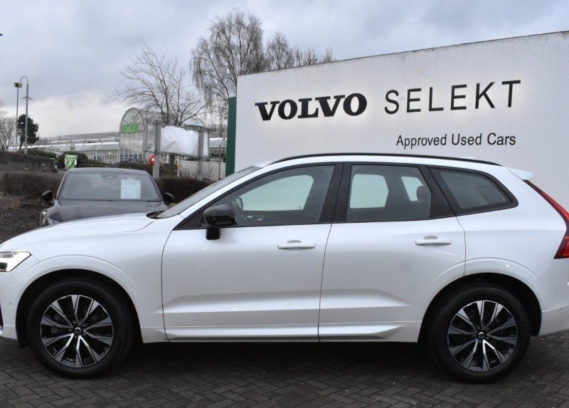 2025 (74) VOLVO XC60 2.0 B5P Plus Dark 5dr AWD Geartronic 4985956