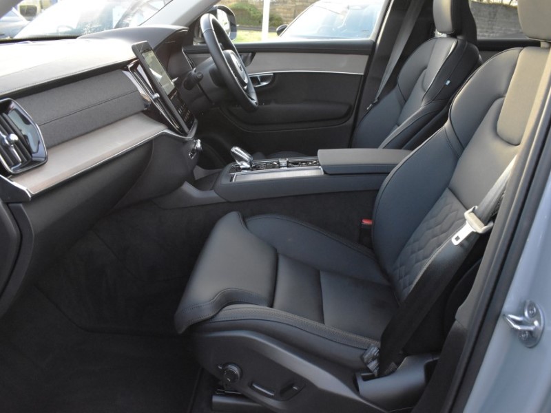 2025 (25) VOLVO XC90 2.0 B5P Plus Dark 5dr AWD Geartronic 4995688