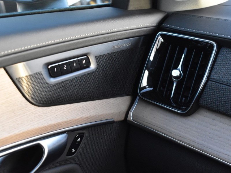 2025 (25) VOLVO XC90 2.0 B5P Plus Dark 5dr AWD Geartronic 4995692