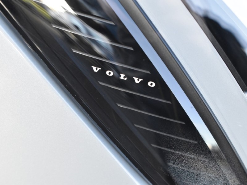 2025 (25) VOLVO XC90 2.0 B5P Plus Dark 5dr AWD Geartronic 4995713