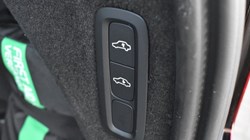 2025 (25) VOLVO XC90 2.0 B5P Plus Dark 5dr AWD Geartronic 4995700