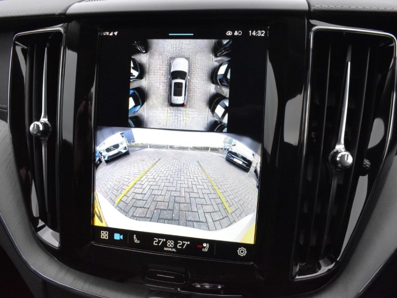 2025 (25) VOLVO XC60 2.0 T8 [455] PHEV Ultra Dark 5dr AWD Geartronic 4990145